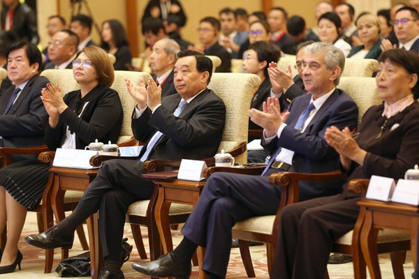 说明: http://www.npc.gov.cn/npc/xinwen/syxw/attachement/jpg/site1/20181022/00247e0e3df71d37f2aa47.jpg